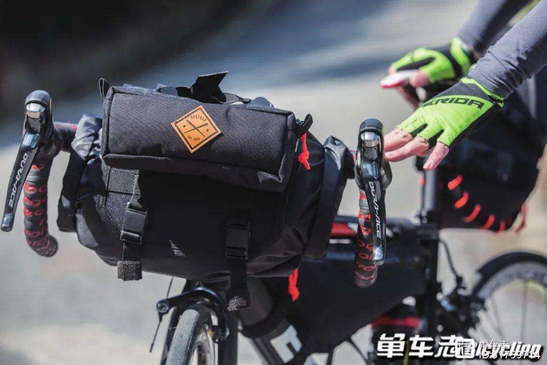 开元官方网站-预选赛巅峰对决！祁连独角兽队小胜泰山鲨队队，冰球赛场再起波澜；临场应变见真章的简单介绍